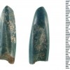 A composite photograph of the front and back of the jade gouge shown with a centimeter scale. CREDIT: Les O’Neil, University of Otago